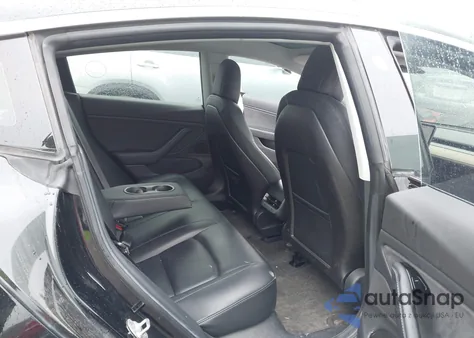 2018 Tesla Model 3 Long Range/Performance z USA, uszkodzony, nr VIN 5YJ3E1EB3JF064096